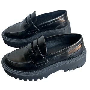 Crown Vintage Chunky Platform Black Loafers Women’s Size 6.5